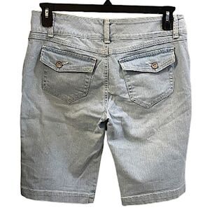 Jeanstar Jean Shorts Womens Size 6 Denim 5 Pockets Classic Basic